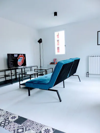 Image de 1TRAIT DESIGN & FORMATION : Atelier Architecture Intérieure · Éco-habitat · Design graphique · Co-création