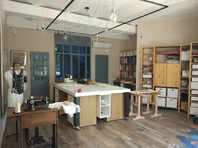 Image de atelier bleu banane - architecte d'intérieur