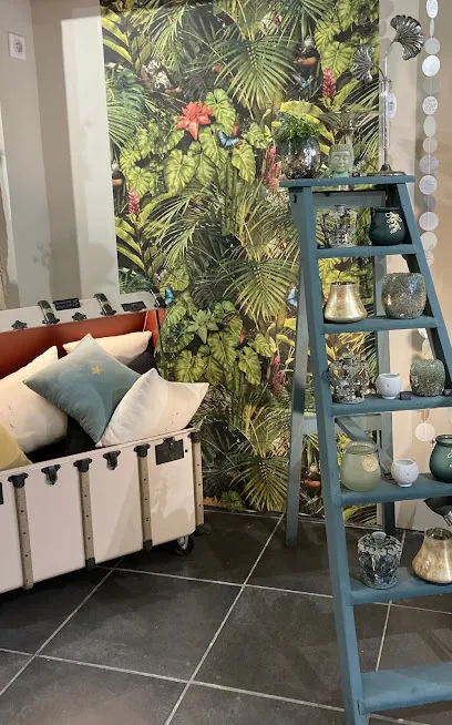 Image de Attic by Marcus (Revendeur Farrow & Ball)