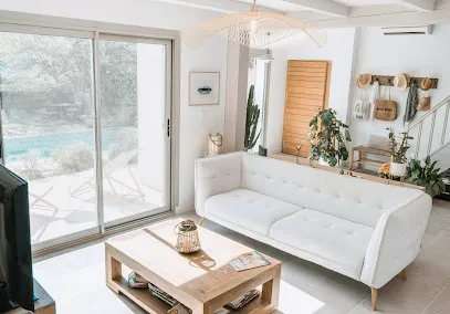 Image de Cécile D' • Créatrice D'intérieurs •