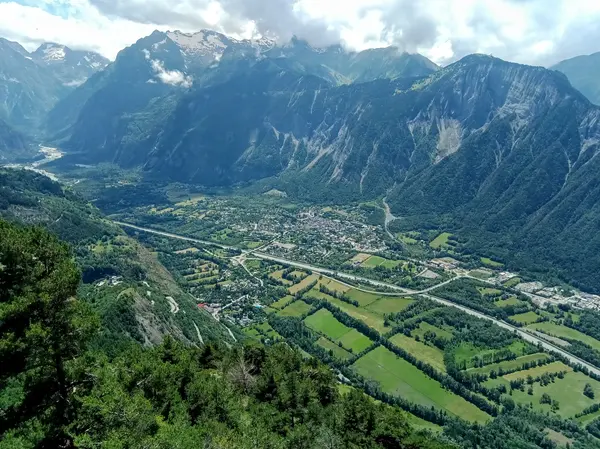 Votre Architecte Intérieur Architecte d'intérieur Le Bourg-d'Oisans